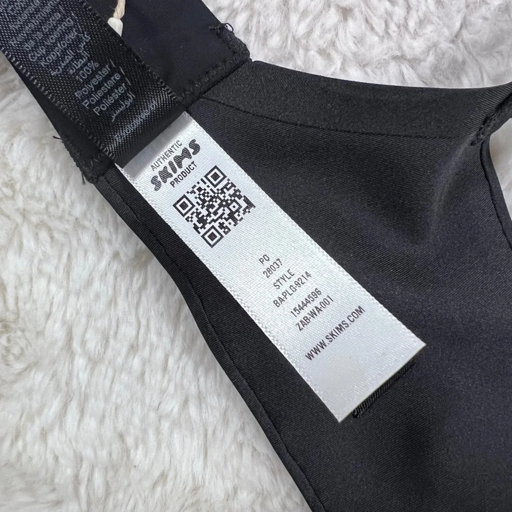 SKIMS Ultimate Push Up Plunge Bra Onyx Black BA-PLG-9214 Women's Size 32A NEW - Picture 9 of 12